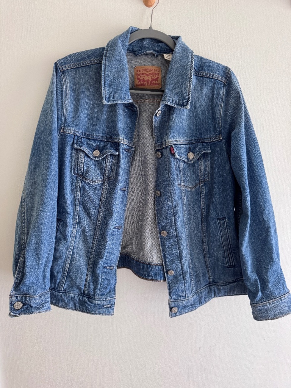 Levi’s trucker jean jacket